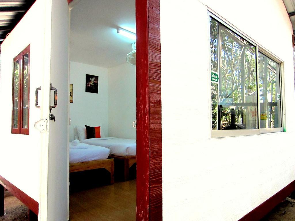 Golden Teak Homestay Mae Rim Exterior foto