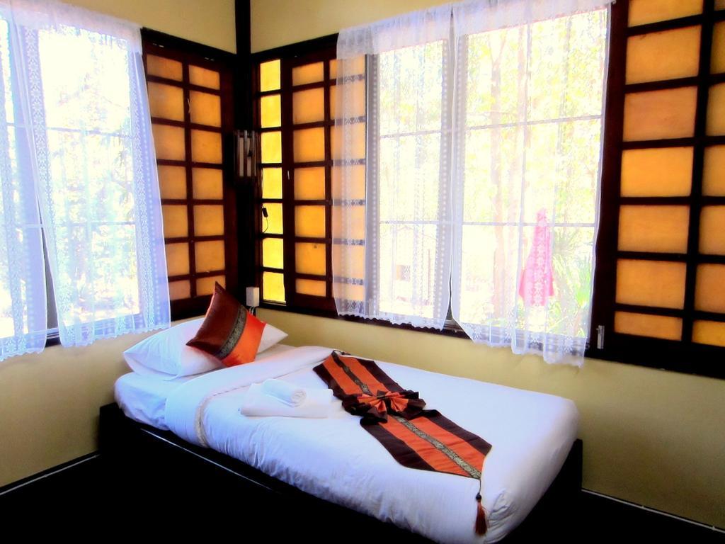 Golden Teak Homestay Mae Rim Exterior foto